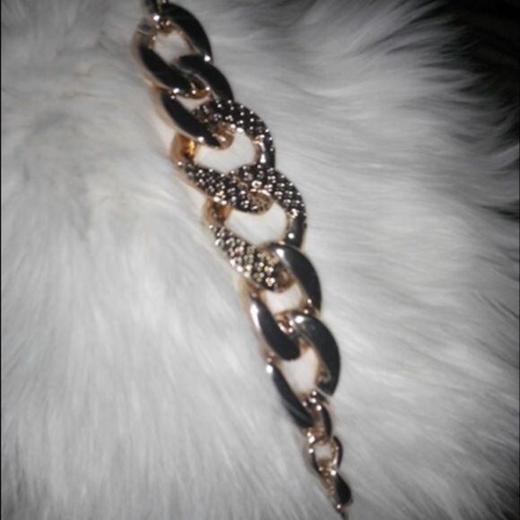 Chunky Bracelet  - Picture 3 of 3